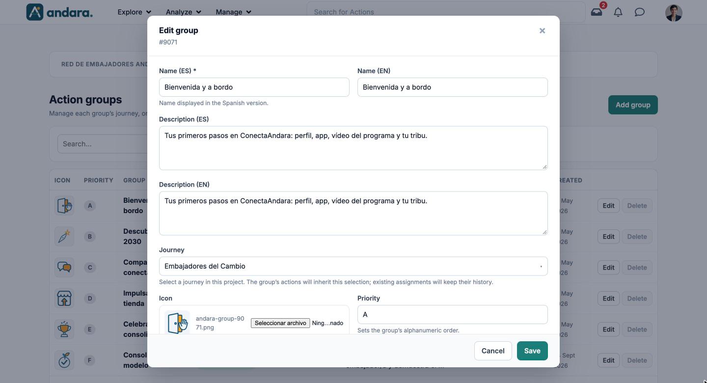Edit group form with name and description in Spanish and English and the Journey drop-down